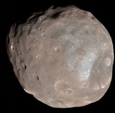 Blick auf Phobos aus dem All